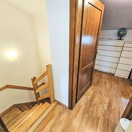 아파트 Sonus Silenti By Interhome 시베니크